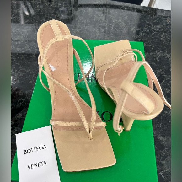 Bottega Veneta Beige Strappy Heels - Picture 5 of 9